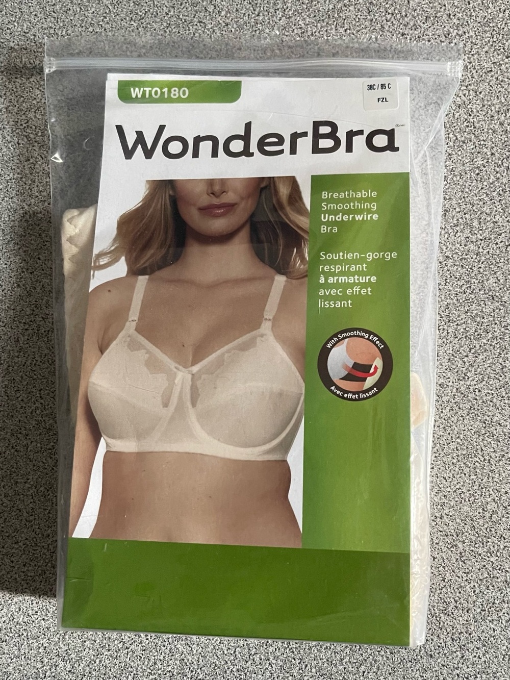 WonderBra Underwire Smoothing Bra - Cream Size 38C